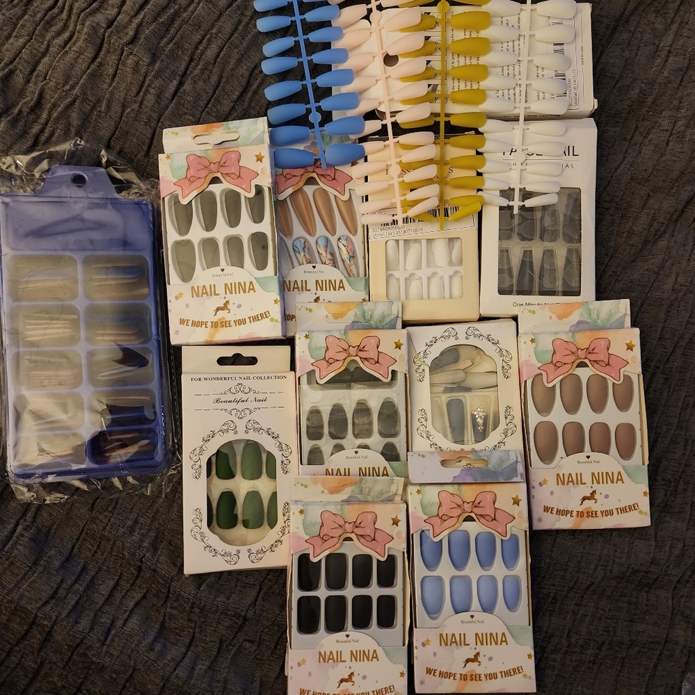 Beautiful Press On Nails